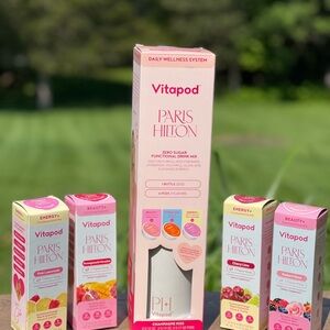 Vitapod Paris Hilton Functional Drink Mix Set w/ Champagne Kiss Tumbler + Extras
